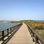 River & Sea View I ألفور