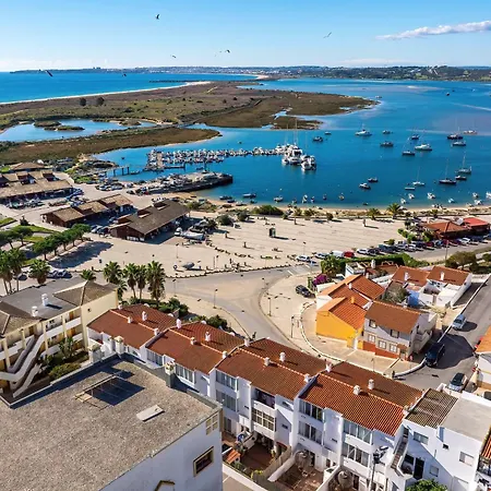 River & Sea View I ألفور